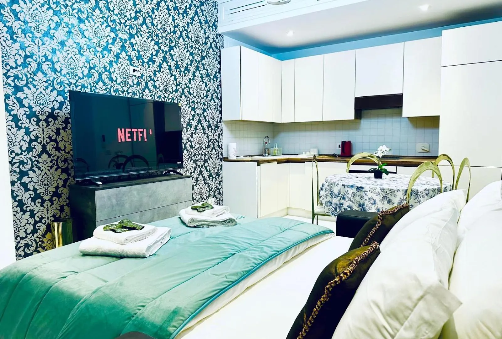 Colosseum Imperial Apartments Roma 0*,  İtalya